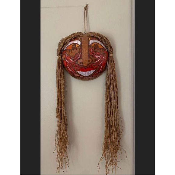 Indonesian Wood Mask - Picture 1 of 4